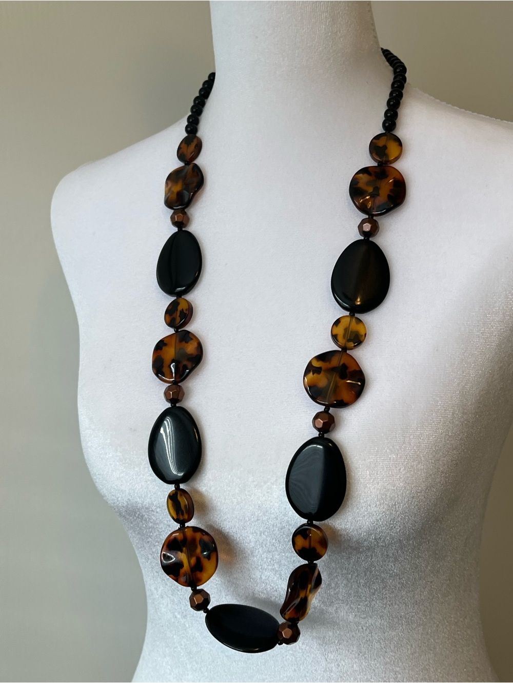 Vintage Faux Tortoise Shell Black Acrylic Plastic Chunky Necklace 32”